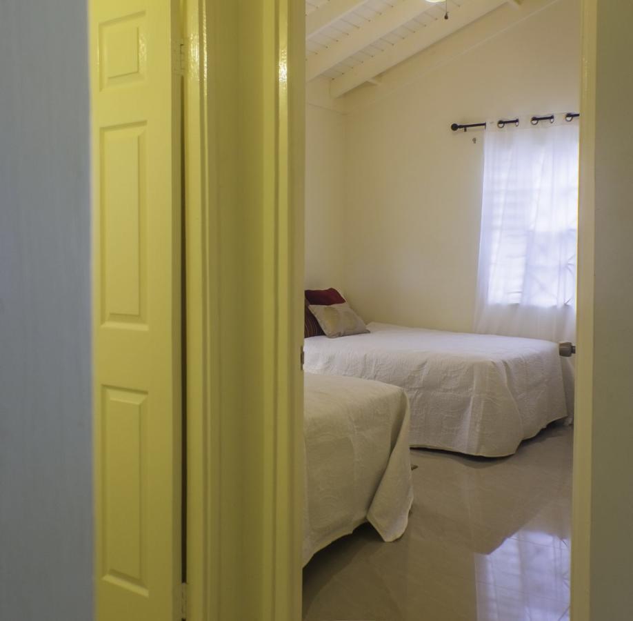 N2N Suites - Ochio Rios Vacation Home Ότσο Ρίος Εξωτερικό φωτογραφία