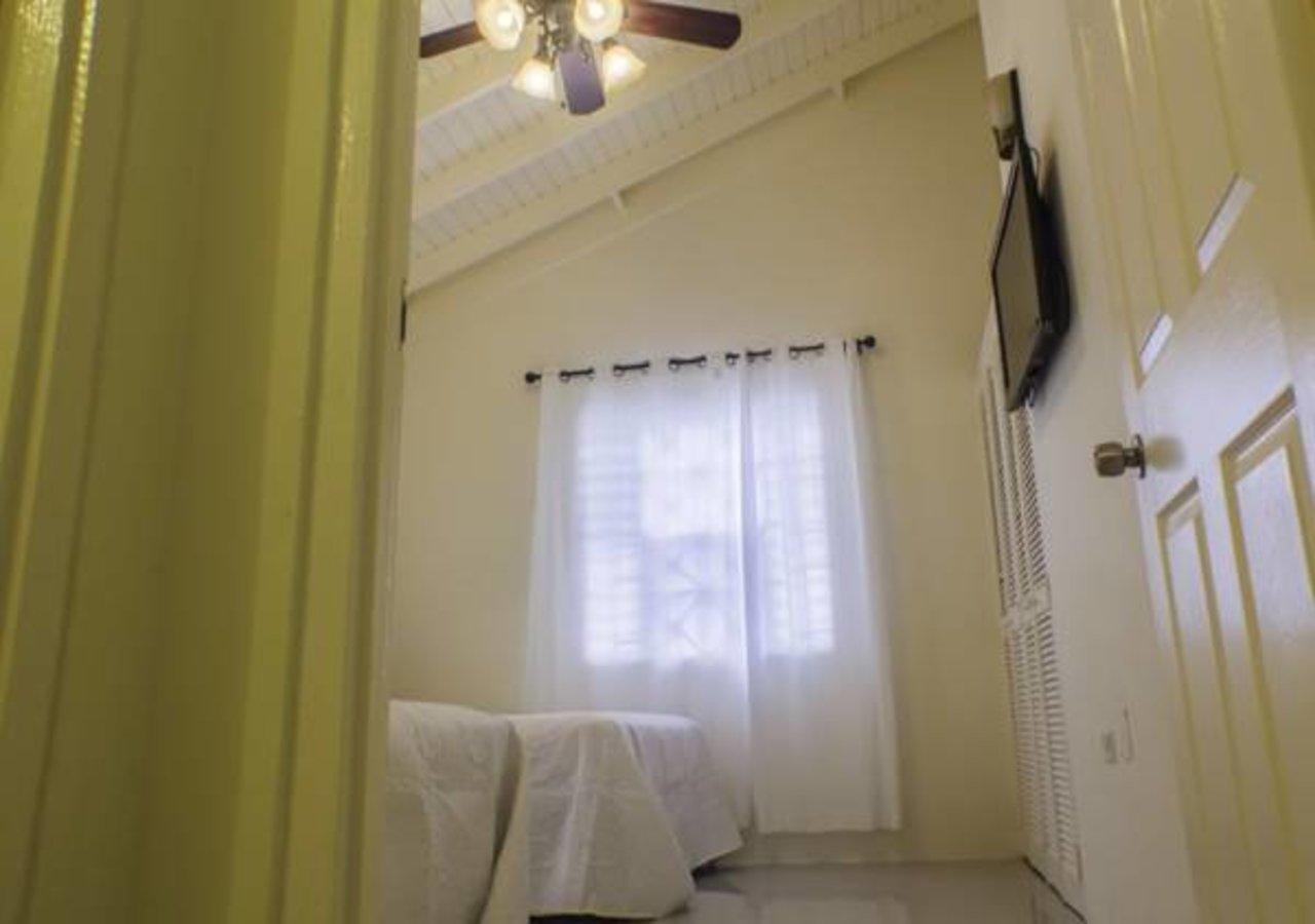 N2N Suites - Ochio Rios Vacation Home Ότσο Ρίος Εξωτερικό φωτογραφία