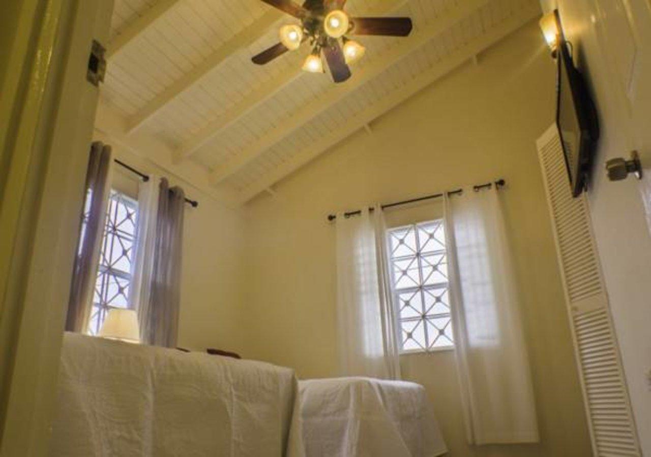 N2N Suites - Ochio Rios Vacation Home Ότσο Ρίος Εξωτερικό φωτογραφία